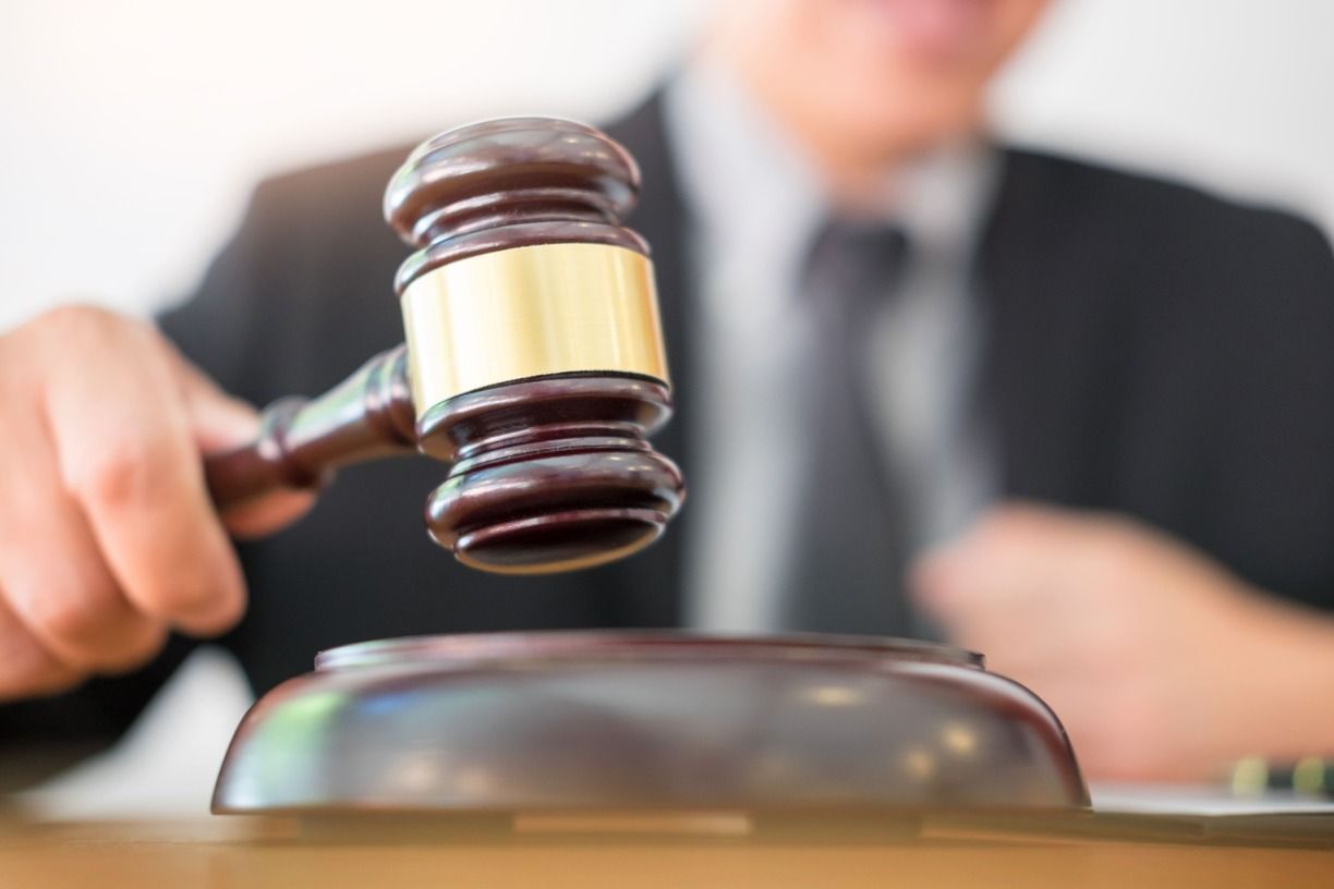 Juicio rápido en Tarragona y Barcelona: qué es y cuándo se aplica