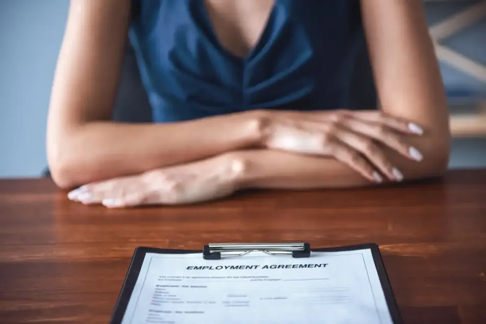 Contratos de trabajo y despidos